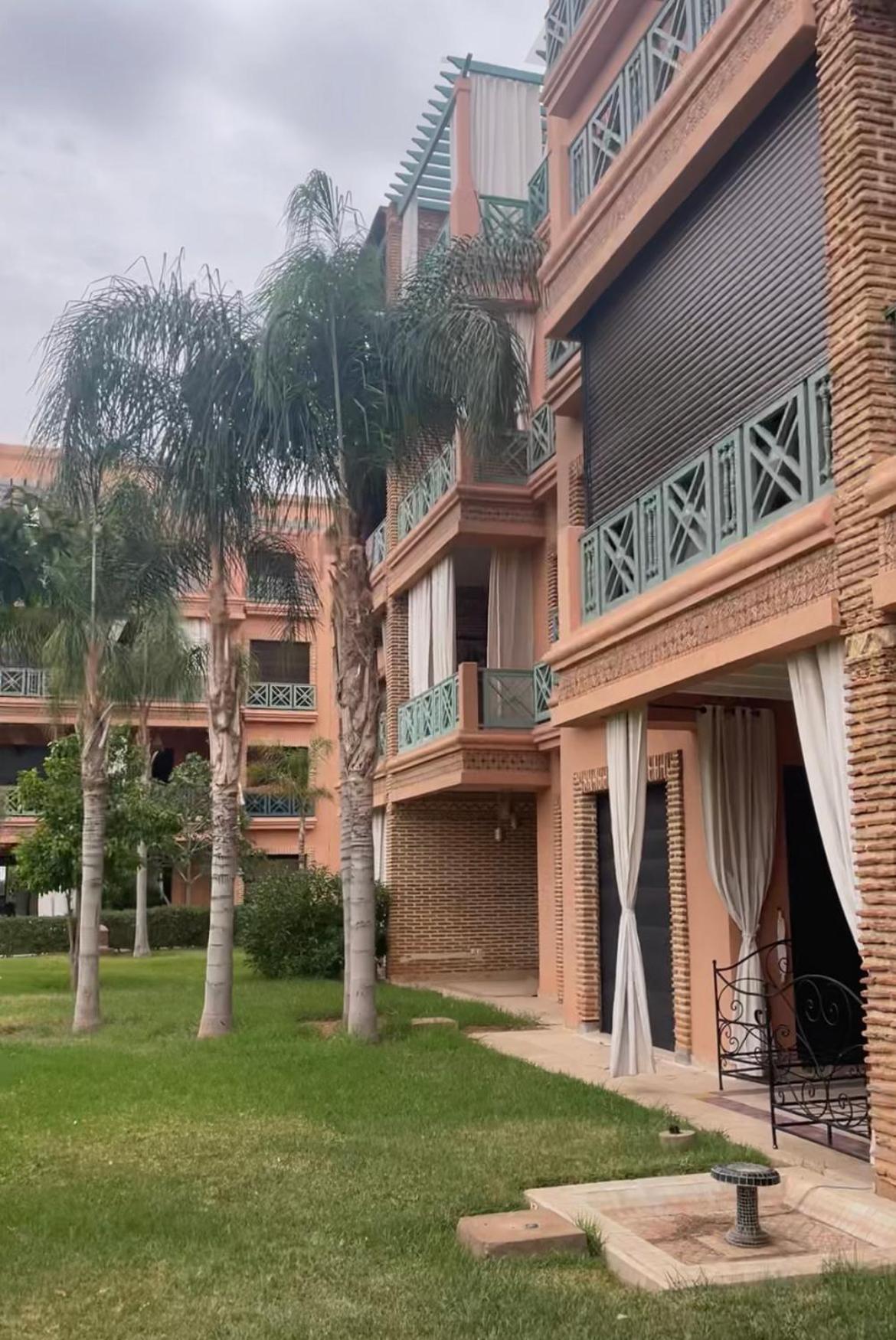 Garden House , Free Gym, Wi-fi, Parking, International Channels Appartement